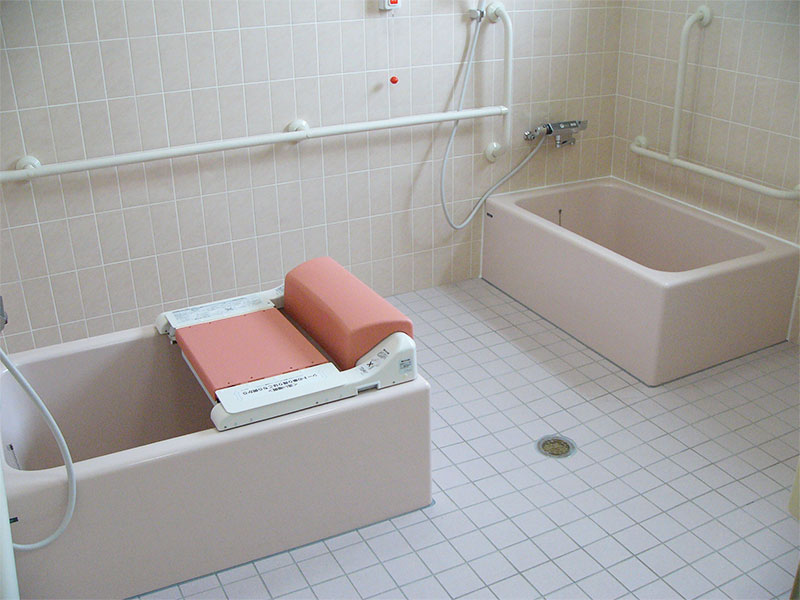 住宅型有料老人ホーム陽光の郷しおや浴室（１）